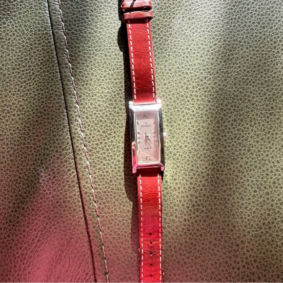 Vintage Peugeot 318 Silver Tone Brown Genuine Leather Quartz Analog Ladies Watch main image 12